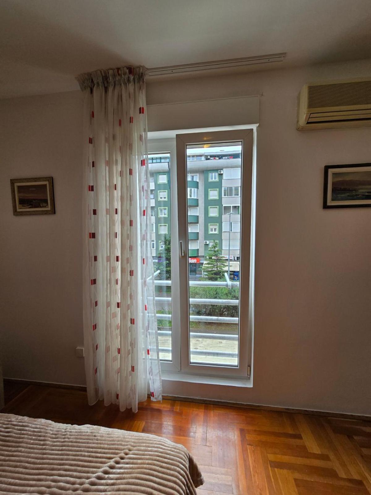 Laki Apartment Podgorica Extérieur photo